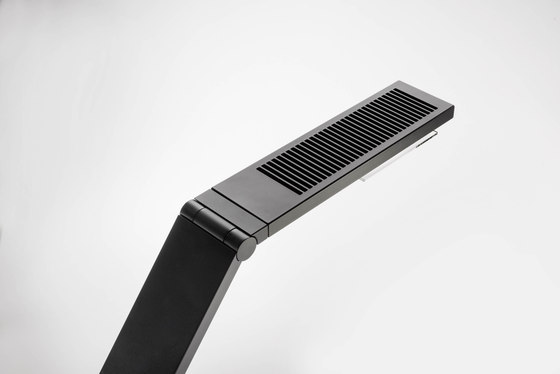 FLOOR LINEAR black | Free-standing lights | LUCTRA