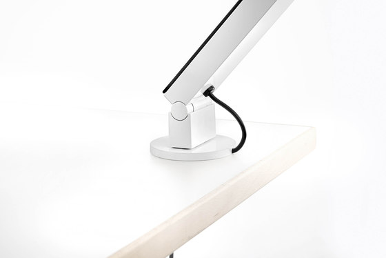 TABLE PRO RADIAL white | Lampade tavolo | LUCTRA
