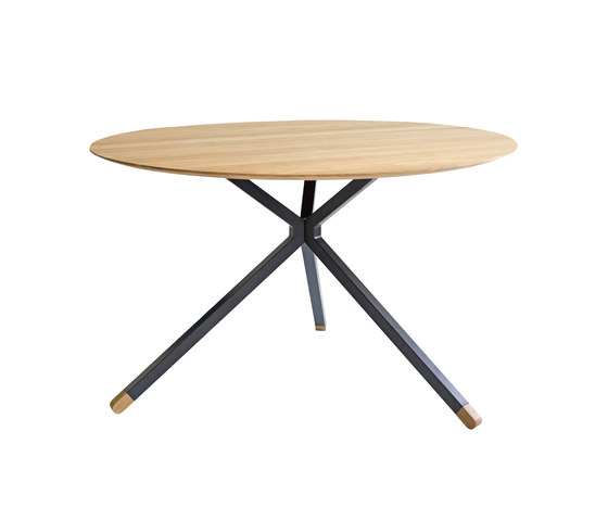 Frisbee Dining Table | Esstische | Herman Cph