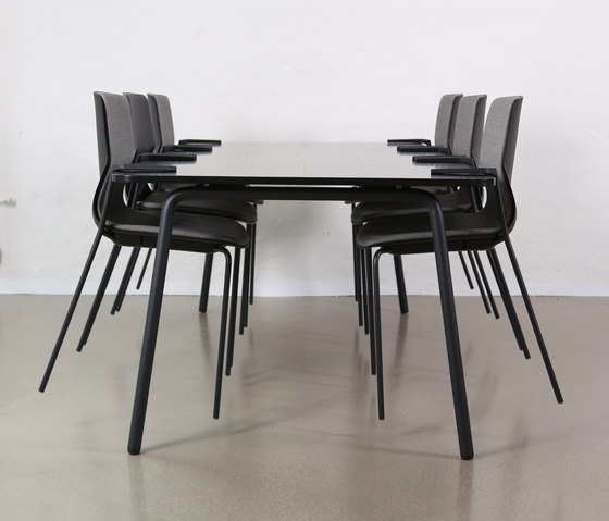 Four Real 741 | Contract tables | Ocee & Four Design