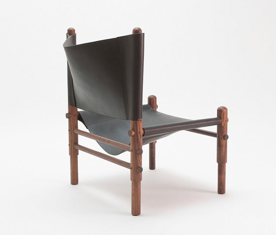 Sling Chair Walnut | Sessel | Workstead
