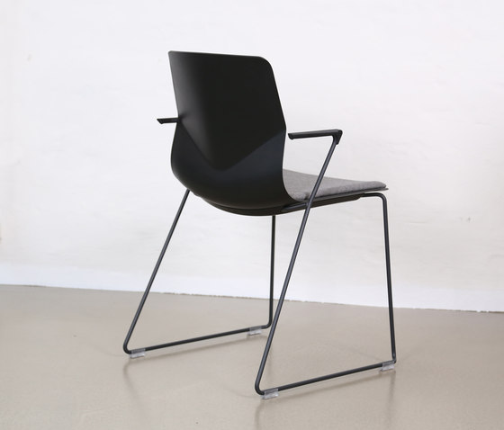Four Sure 88 | Chaises | Ocee & Four Design