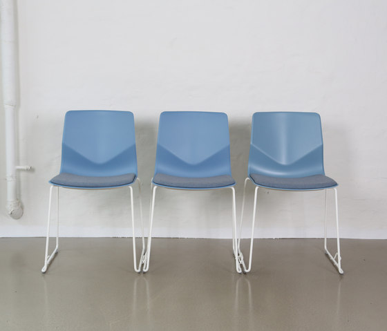 Four Sure 88 | Chairs | Four Design