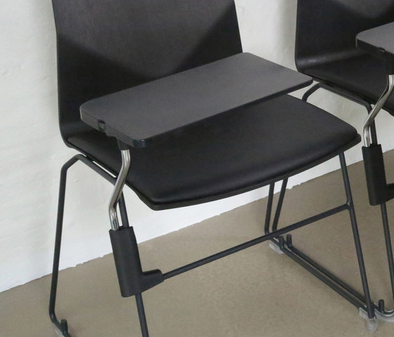 InnoNote | Chairs | Four Design