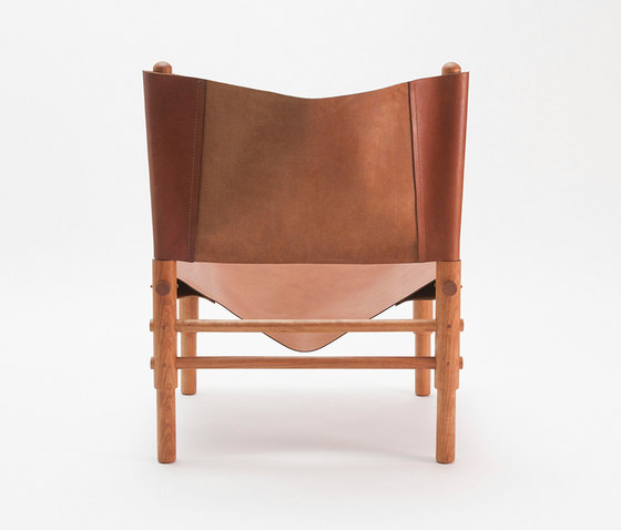 Sling Chair Cherry | Poltrone | Workstead