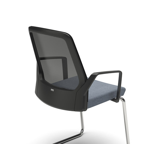 BUDDYis3 570B | Chairs | Interstuhl