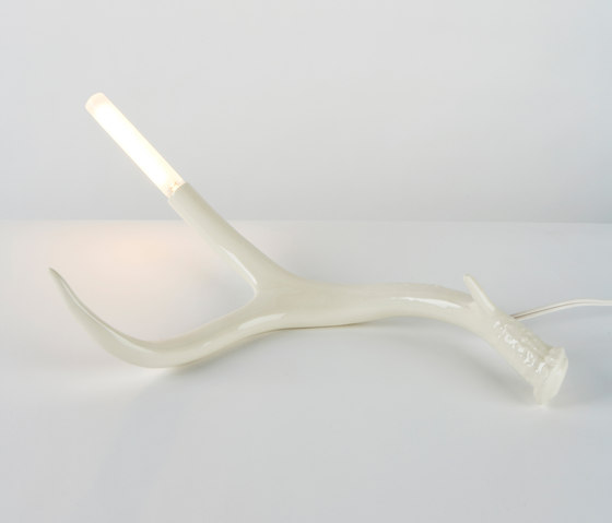 Superordinate Antler Table Lamp (White) | Lampade tavolo | Roll & Hill