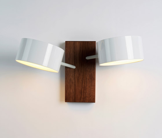 Excel Double Sconce (White/Walnut) | Appliques murales | Roll & Hill