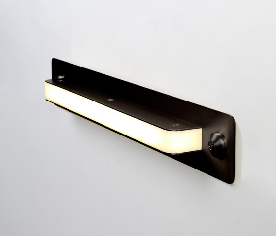 Halo Sconce - 18 inches (Blackened steel) | Appliques murales | Roll & Hill