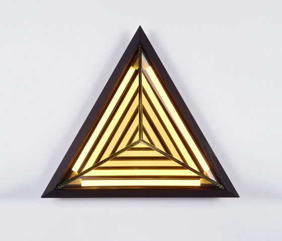 Stella Triangle (Black) | Lampade parete | Roll & Hill