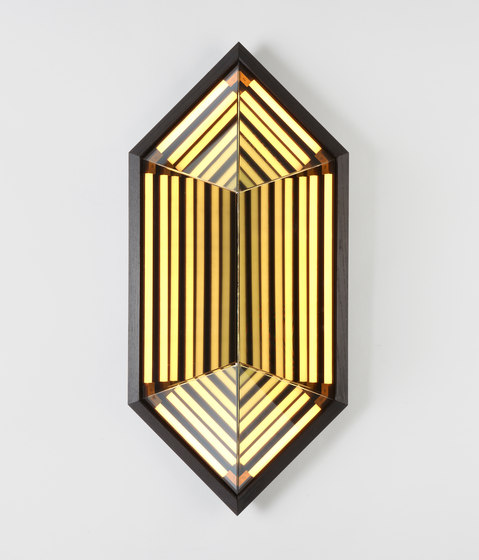 Stella Hexagon (Black) | Lámparas de pared | Roll & Hill