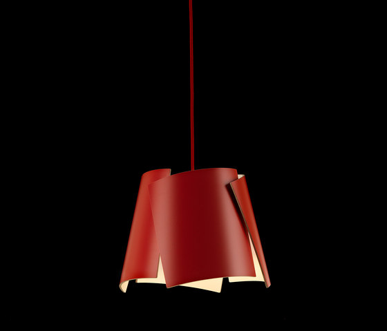 Leaf 28 pendant red/ red cable | Suspensions | Bsweden