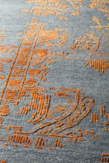 Inspirations T3 grey & orange | Formatteppiche | THIBAULT VAN RENNE