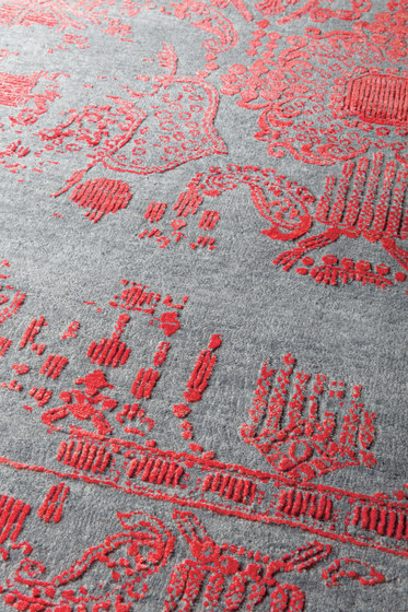Inspirations T3 grey & red | Rugs | THIBAULT VAN RENNE