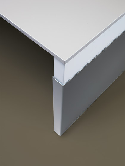 Workspace Work table | Contract tables | Müller Möbelfabrikation