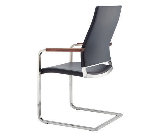 S 96 PF | Chairs | Thonet