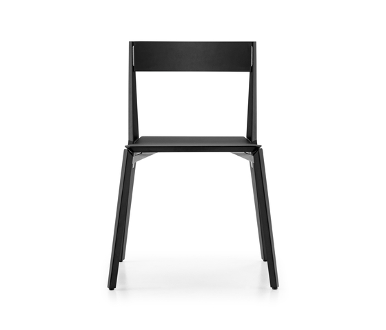 FINN Four-legged chair | Chairs | Girsberger