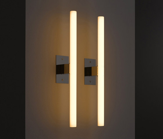 NEA Wall light with plate | Lámparas de pared | KAIA