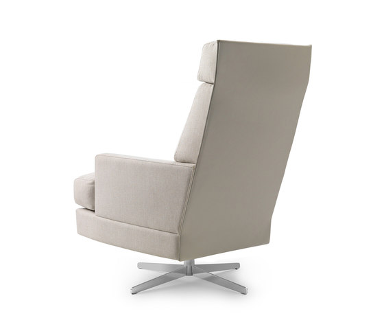 General Base Swivel Armchair | Poltrone | MACAZZ LIVING INTERIORS