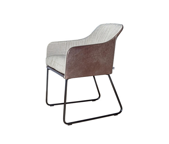 Youma | Chairs | KFF