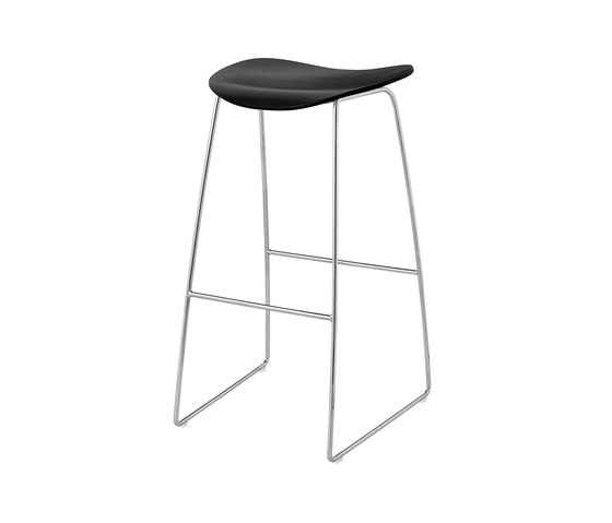Gubi 2D Stool - Sledge Base | Bar stools | GUBI