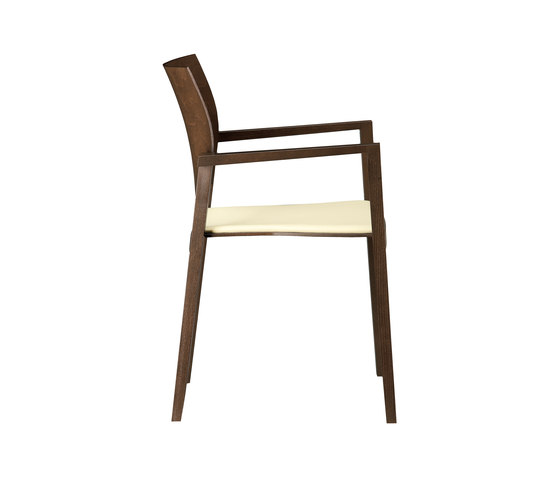 Lignum 2505-001 | Chairs | BRUNE