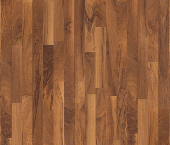 Classic Plank walnut 3-strip | Sols stratifiés | Pergo