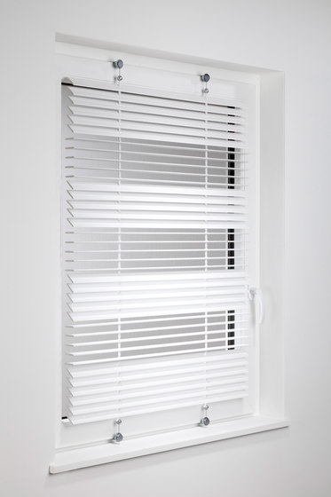 Turnalux | External venetian blinds | Wood & Washi