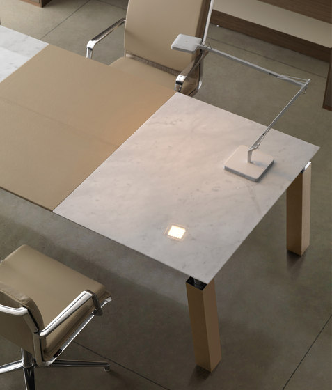 Regal | Desks | Quinti Sedute