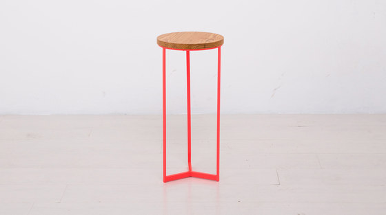 Essentials Round End Table Large | Tables d'appoint | Uhuru Design
