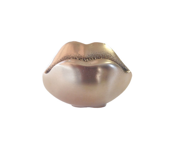 Lips | Pull handles | Philip Watts Design