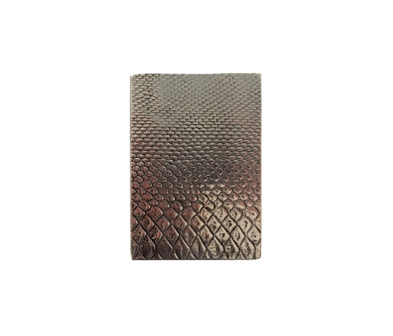 Snakeskin Mini Pad Handle | Hinged door fittings | Philip Watts Design