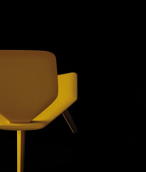Bavaresk Low Chair | Sillones | Dante-Goods And Bads