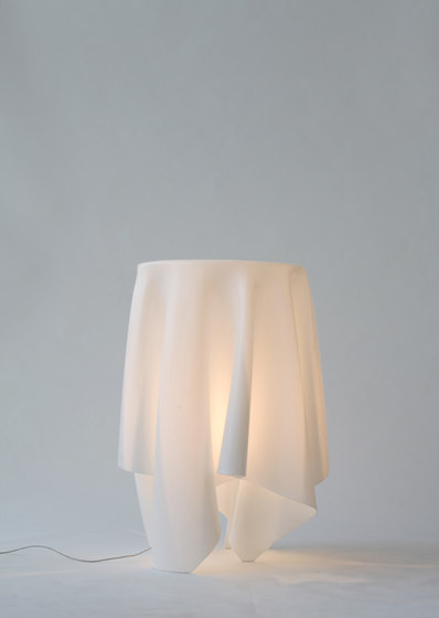 Tablecloth | Mesas altas | Eden Design