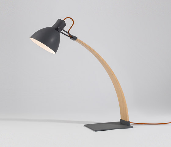 Laito Wood Desk Lamp | Lámparas de sobremesa | SEEDDESIGN