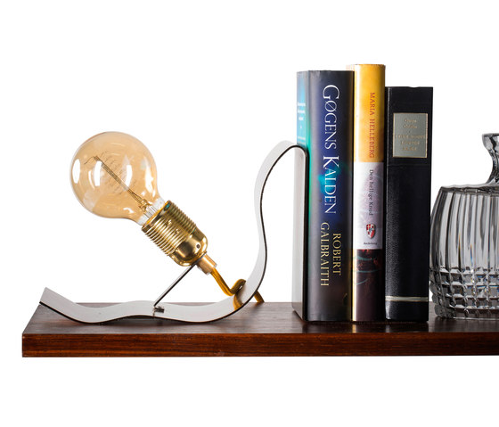 Lean on Me Table Lamp | Serre-livres | EBB & FLOW