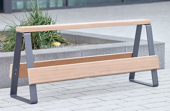 Campus levis railing seat | Panche | Westeifel Werke