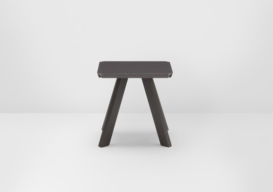 Corner side table | Tables d'appoint | H Furniture