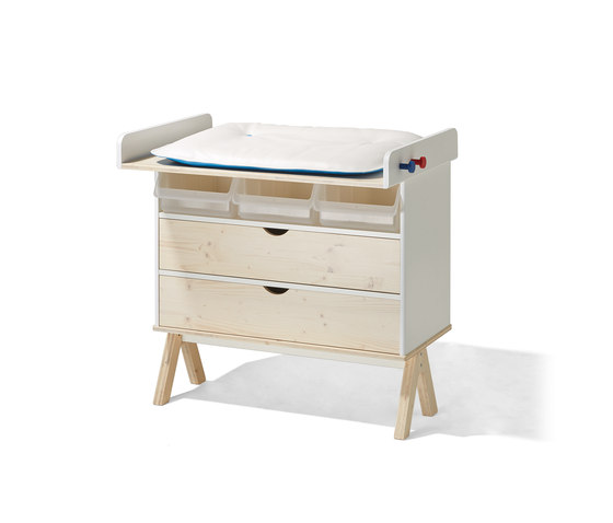 Famille Garage baby changing table | Cambiadores | Richard Lampert