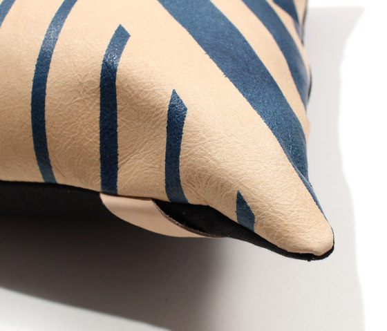 Blue Geometric Leather Pillow - 18x18 | Coussins | AVO