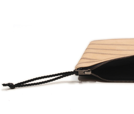 Desert Sand Stripe Leather Clutch - 11x7.5 | Bolsos | AVO