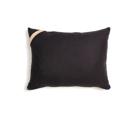 Desert Sand Stripe Leather Pillow - 12x16 | Kissen | AVO