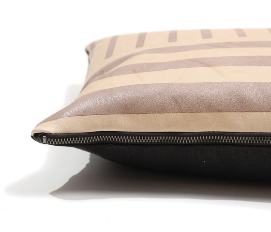 Desert Sand Stripe Leather Pillow - 12x16 | Cuscini | AVO
