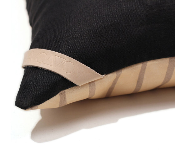 Desert Sand Stripe Leather Pillow - 18x18 | Coussins | AVO