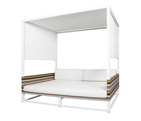 Stripe daybed | Tagesliegen / Lounger | Mamagreen