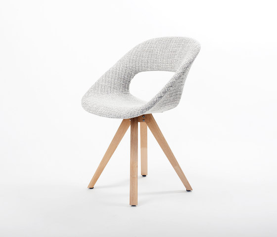 Diagonal Solid Chair | Chaises | dutchglobe