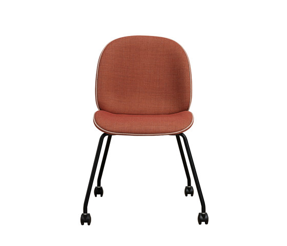 Beetle Castor Chair | Chaises | GUBI