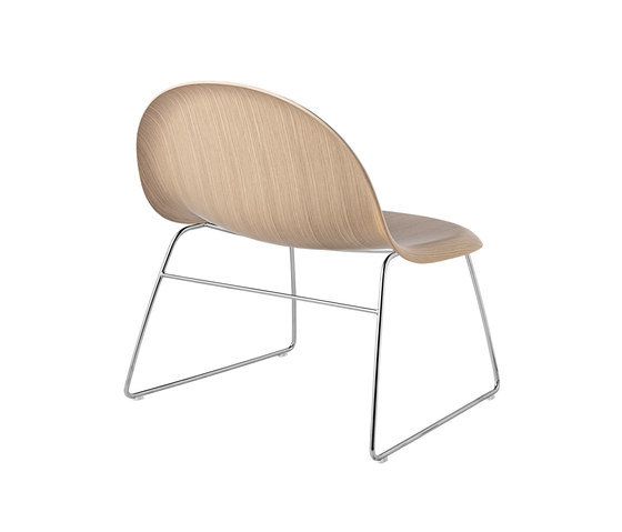 Gubi Sledge Lounge Chair | Poltrone | GUBI