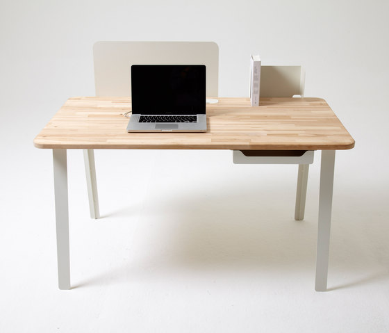 Mantis Desk | Escritorios | Case Furniture