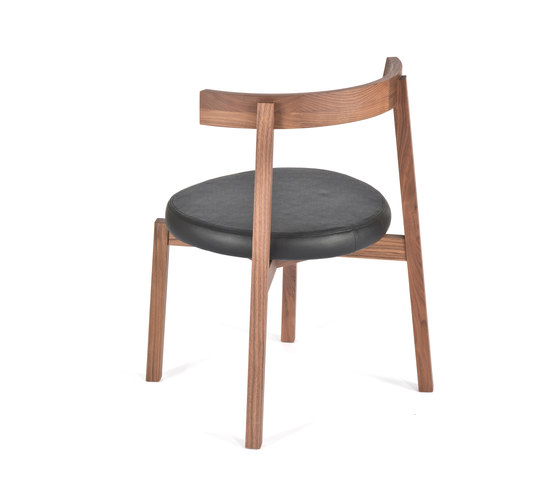 Oki Nami chair | Chaises | Case Furniture